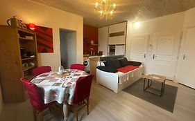 Ravissant T2, Cl 3 Etoiles, 3 Pers Et 1 Enf , 3 Lits, Parking Et Patio